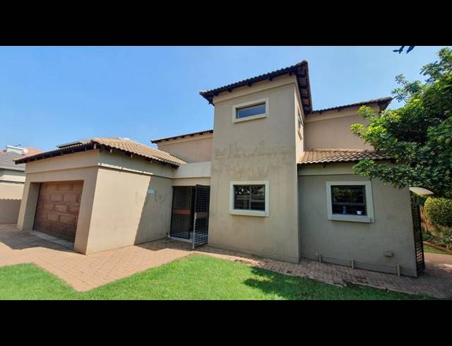 4 BEDROOM HOUSE FOR SALE IN ROSE ACRES ESTATE